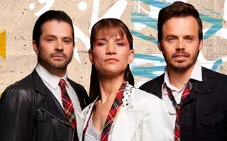 Foto promocional del regreso de Erreway, con Camila Bordonaba, Felipe Colombo y Benjamín Rojas.