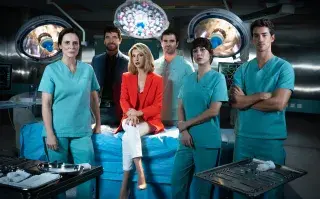 Foto del elenco de la serie Respira.