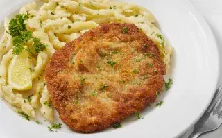 Las milanesas se pueden empanar con avena, una recat fácil y muy rica para hacer en cualquier día de la semana