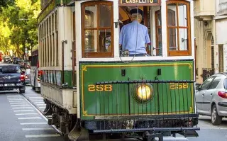 Durante 100 años, el tranvía fue un medio de transporte urbano en Buenos Aires, pero en 1963 desapareció abruptamente