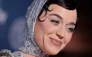 Katy Perry viajó al espacio: así se fue el vuelo que realizó junto a Blue Origin Katy Perry se convertirá en la primera cantante en viajar al espacio de la mano del Blue Origin, el primer vuelo exclusivamente femenino desde que Rusia envió a Valentina Tereshkova, en 1963