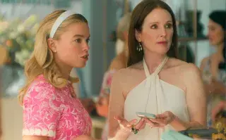 Milly Alcock y Julianne Moore en uno los estrenos destacados de mayo en series y películas.