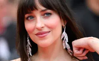 Dakota Johnson tiene la rutina de skincare perfecta: ¿cuáles son sus secretos?
