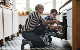 Alimentación en adolescentes: consejos para acompañarlos a lograr un vínculo saludable con la comida
