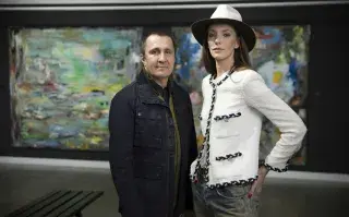 Mili Schmoll presenta una muestra de obras de arte que creó en los últimos años y que cuentan con la curaduría de Rodrigo Alonso.
