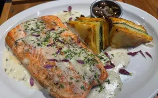 Receta de trucha argentina con mil hojas de vegetales