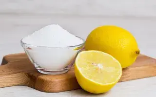 Mezclar limón y sal: por qué lo recomiendan y para qué sirve