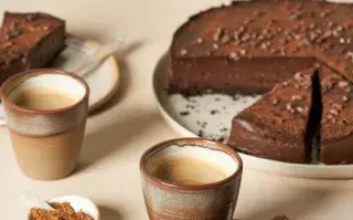 Torta raw de chocolate