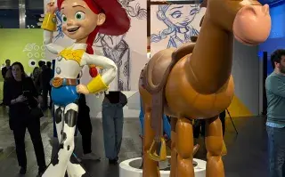 Jessie y Tiro al Blanco en la muestra por los 30 años de Toy Story en Buenos Aires