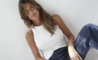 Julieta Peña, la diseñadora que luchó contra la anorexia y convirtió su vulnerabilidad en un concepto de moda.