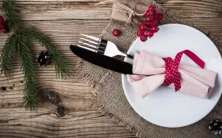 Cinco formas de hacer la cena navideña más saludable, sin perder el sabor Foto de cena navideña.