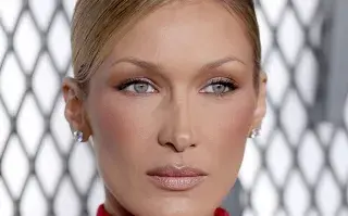 La alfombra roja del estreno de The Beauty se convirtió en una pasarela de contrastes, donde el impacto dramático y la elegancia atemporal convivieron en perfecta armonía