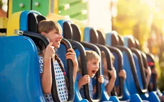 El Disney de Latinoamérica que queda a 1 hora de Florianópolis y es ideal para ir con chicos: ¿dónde es y cómo llegar? Beto Carrero World se encuentra en Penha, Santa Catarina, Brasil, muy cerca de Balneário Camboriú y a aproximadamente 130 km de Florianópolis.