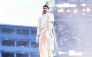 Bad Bunny en el Super Bowl: ¿qué significan los potentes símbolos que aparecieron en su show?