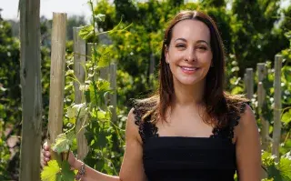 Amanda Bandini y el rol de las mujeres en la industria del vino Amanda Bandini, una nueva generación de mujeres que saben de vinos y lideran el sector