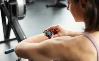 Fitness trackers: la nueva moda tecnológica en el mundo del ejercicio.