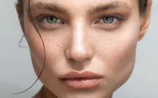 Adiós a las cejas finitas: cómo engrosarlas de forma natural