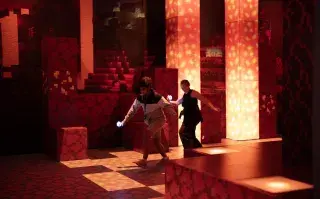 El universo de Minecraft está a punto de dar un salto sin precedentes fuera de la pantalla.