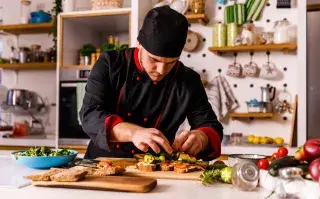 Imagen de un chef a domicilio.