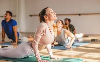 Dolores de espalda: ejercicios simples que ayudan a prevenirlos.
