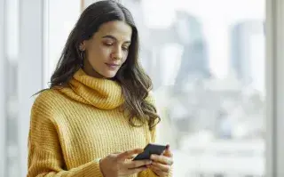 Descubrí por qué las redes sociales pueden alejarte de tus objetivos de bienestar, salud y equilibrio hormonal. Cómo filtrar información, evitar la confusión y tomar mejores decisiones para cuidar tu cuerpo en cada etapa de la vida.