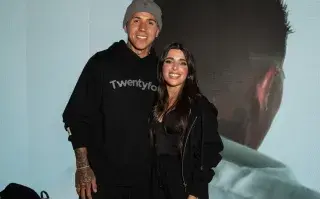 Enzo Fernandez y Valentina Cervantes