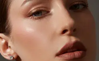 Make up de invierno: cómo conseguir un maquillaje perfecto para todos los días Las bajas temperaturas no solo transforman nuestro guardarropa.