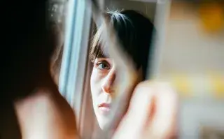 mujer-psicología-tristeza