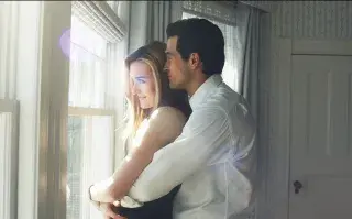 Qué mirar el finde largo: 7 de las mejores series que estrenaron en lo que va de 2026 Love_Story_-John_F_Keneddy_Jr_y_Carolyn_Bessete