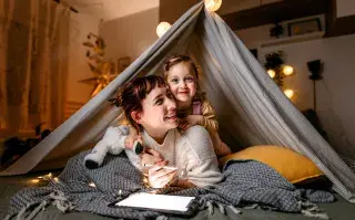 Ideas para armar rincones de juego en casa durante las vacaciones de invierno Vacaciones de invierno en casa cómo armar un rincón de juegos o cine para los chicos sin gastar de más.