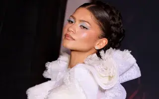 Zendaya hace historia con sus looks para La Odisea: mirá este alucinante vestido Zendaya hace historia con un vestido de Louis Vuitton que llevó 800 horas confeccionar.