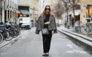 look de invierno en capas
