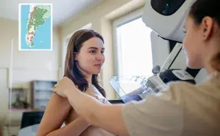 mujer se hace mamografia mapa de mamografos