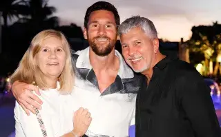 Celia y Jorge, 45 años de amor: la historia de los padres de Lionel Messi La historia de amor de Celia y Jorge Messi: el romance de los padres de Lionel Messi.