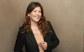 Viviana Rivero, sobre su último libro, Ellas: “Las mujeres nos potenciamos cuando estamos juntas” Viviana Rivero, autora de Ellas