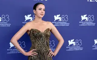 Mujer famosa Ashley St. Clair en el festival de Venecia