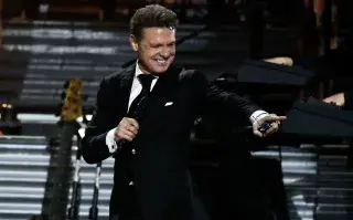 Luis Miguel arriba del escenario