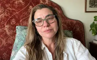 Después de 27 años de casada, una mujer descubrió una infidelidad gracias a un libro y decidió contar su historia en redes Chu Lobo