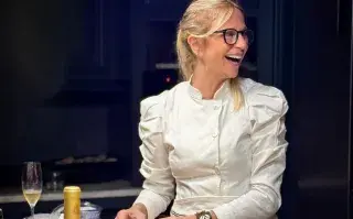 Claudia "La gunda" fontán en su cocina de nordelta