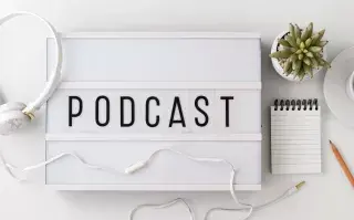 6 podcast ideales para empezar a escuchar si querés conocer más sobre este nuevo formato 6 podcast en español que vas a querer escuchar. Foto: Canva