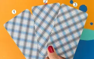 Pensá en algo que quieras resolver y elegí una de estas 3 cartas para poder entender cuál es la actitud correcta para afrontar esa situación. Abajo vas a encontrar la respuesta.