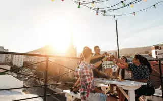 De una fiesta con todos tus conocidos a un encuentro casero con los más queridos, cuál es el festejo ideal para cada signo
