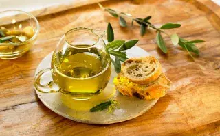 Mitos y verdades sobre el aceite de oliva CXYXSAHGJBEGZNNNVNNQ6RUOU4.jpg