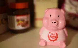 Captura video promocional "Diet Piggy". Toys ‘R’ Us