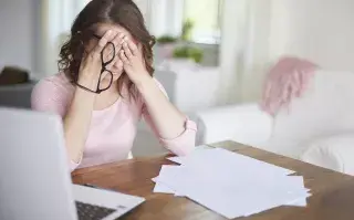 Estrés: cuál es el costo que pagan los líderes por ocuparse de su equipo Pese a las conquistas, el concepto techo de cristal -la dificultad o falta de oportunidades que tienen las mujeres para alcanzar puestos de liderazgo en sus trabajos- sigue vigente