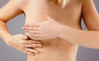 Cáncer de mama. ¿Cómo hacer un autoexamen? El cáncer de mama es la primera causa de muerte por cáncer en mujeres.