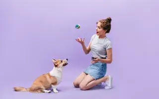 Paseo, juego y amigos. Lo que tu perro necesita para ganar en bienestar.