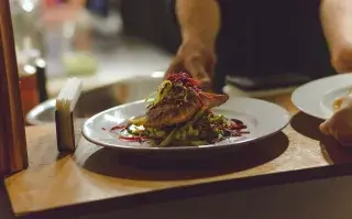 Gastronomía para todos los paladares, en la playa o a pocos kilómetros de la ciudad