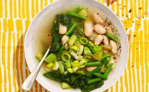 Minestrone verde con porotos