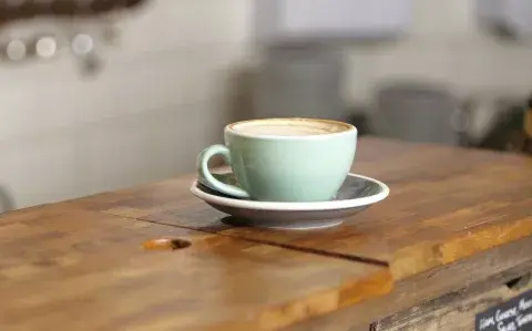 Cuánto sale un café con medialunas en los diferentes barrios de Buenos Aires Cuánto sale un café con medialunas en los diferentes barrios de Buenos Aires